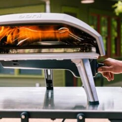 Ooni Koda 16 Portable Gas−Powered Pizza Oven -Nomad s Choice 1259883 koda 16 portable gas powered pizza oven