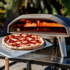 Ooni Koda 16 Portable Gas−Powered Pizza Oven -Nomad s Choice 1259887 koda 16 portable gas powered pizza oven