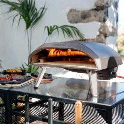 Ooni Koda 16 Portable Gas−Powered Pizza Oven -Nomad s Choice 1259888 koda 16 portable gas powered pizza oven