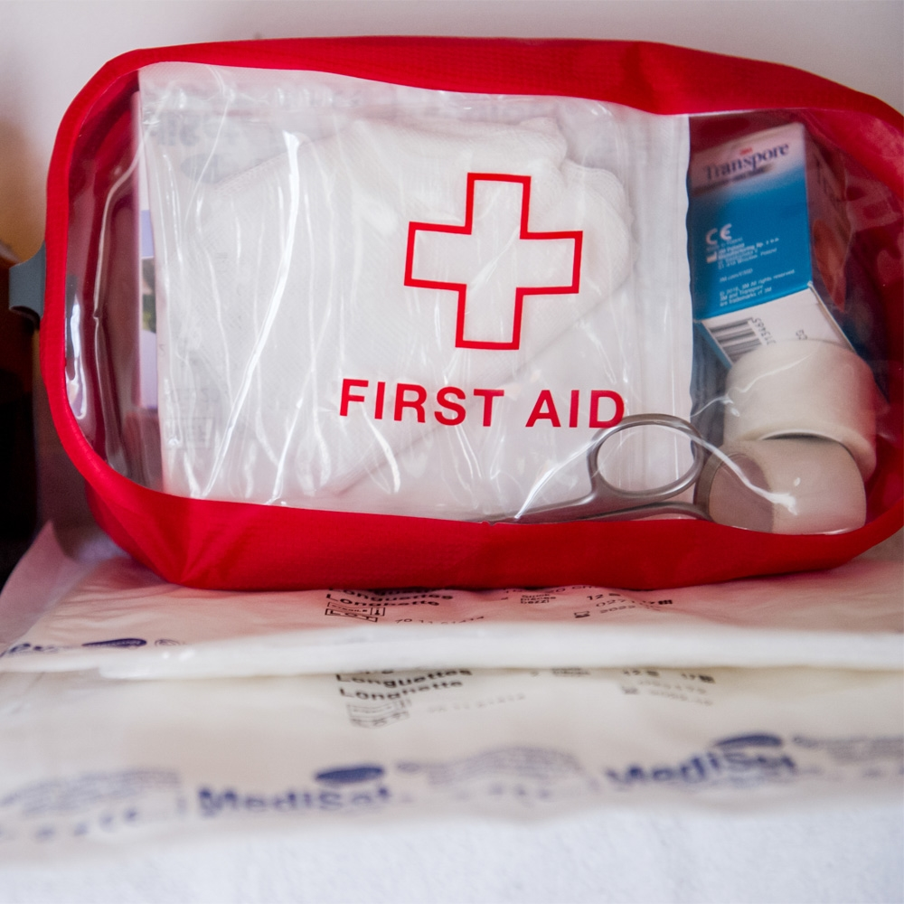 Exped Clear Cube First Aid 3L Medium 2 Exped Clear Cube First Aid 3L Medium - Image 2